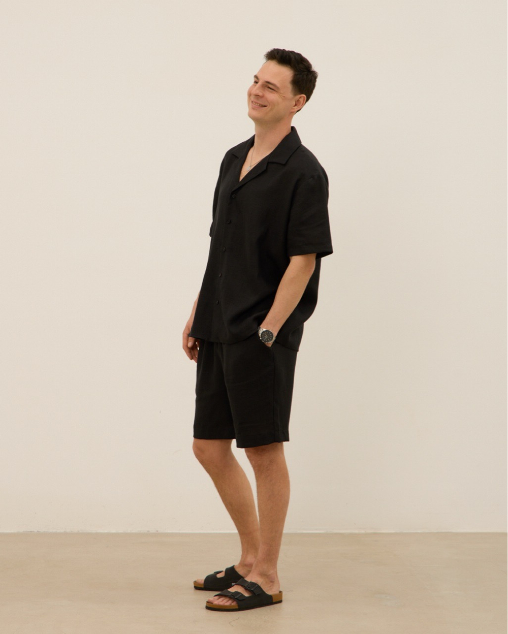 Рубашка мужская, с коротким рукавом, из 100% льна, черная