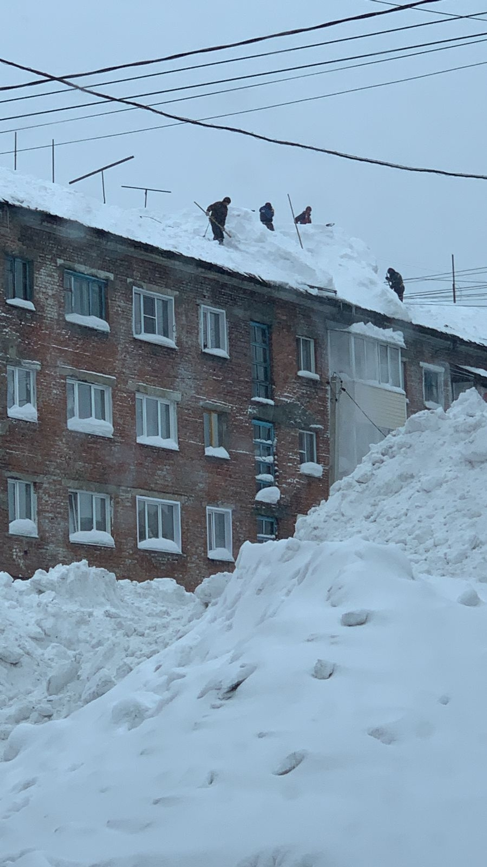 Очистка снега и наледи