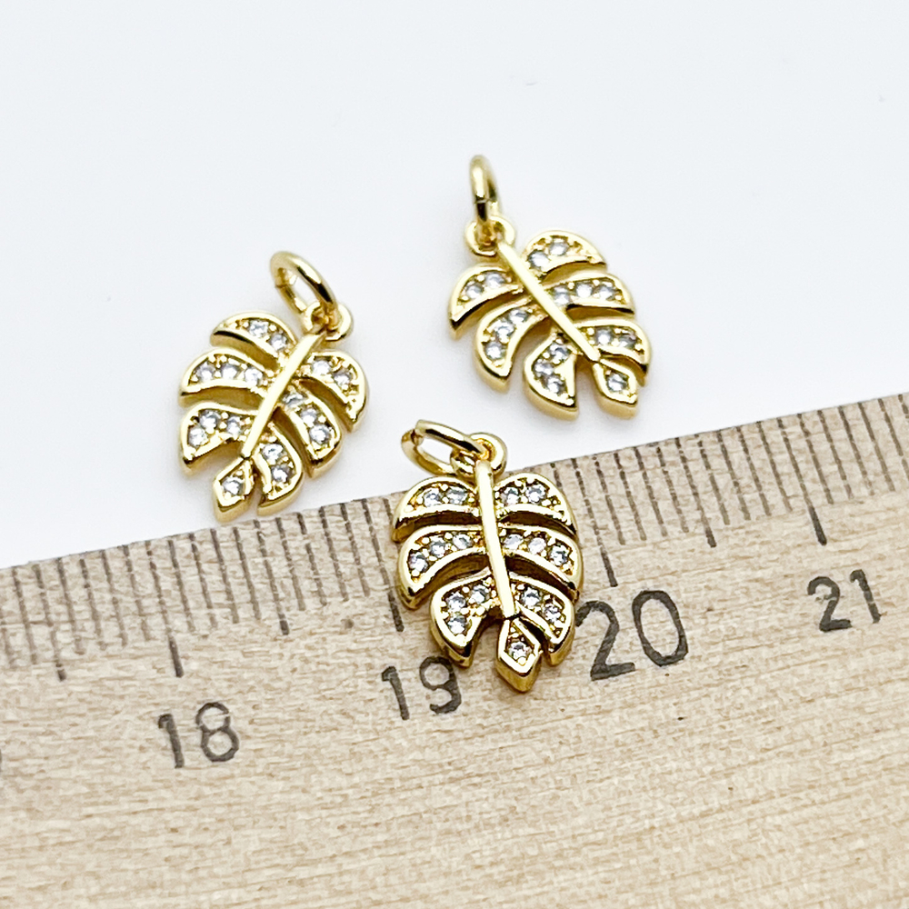 Подвеска Монстера, позолота, фианиты, размер 13*8 мм, цена за 1 шт