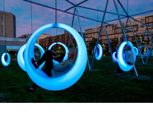 Качели - светящееся кольцо