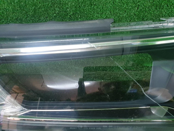 Стекло фары правое Toyota RAV4 5 XA50 (2018-н.в.)