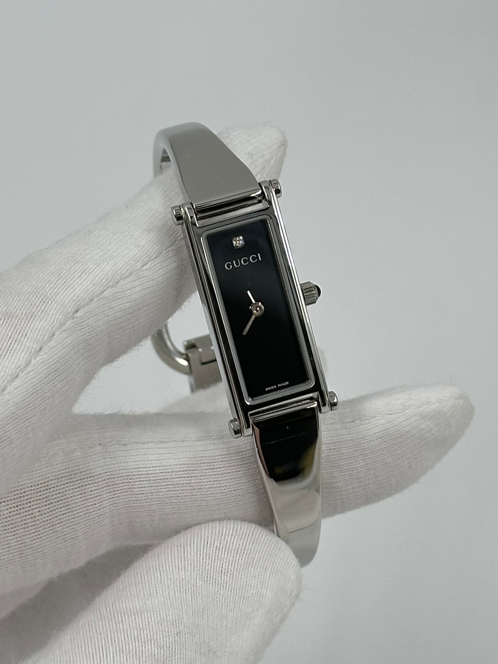 Часы GUCCI 1500 L