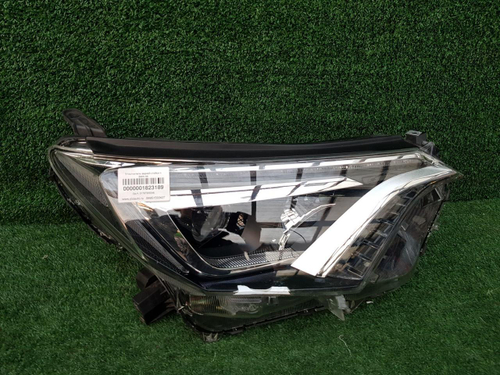 Фара правая Toyota RAV4 4 CA40 (2015-2019) LED