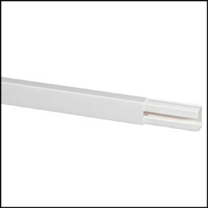 LEGRAND 030027 Кабель-канал 40х20мм, без перегородки, с крышкой, длина 2.10м, цвет белый.