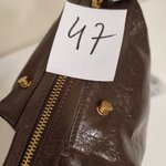 TYRA крем-шоколад - царапина вдоль шва 47