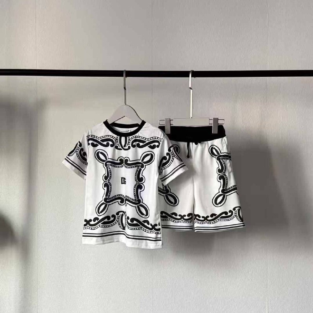 Детская футболка и шорты Dolce&Gabbana