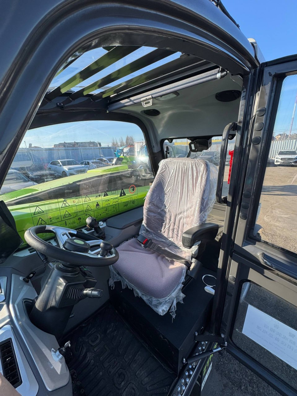 Zoomlion ZTH* Телескопический погрузчик ZTH3507 (Дизельный, 4,1 л, 101 л.с., АТ)