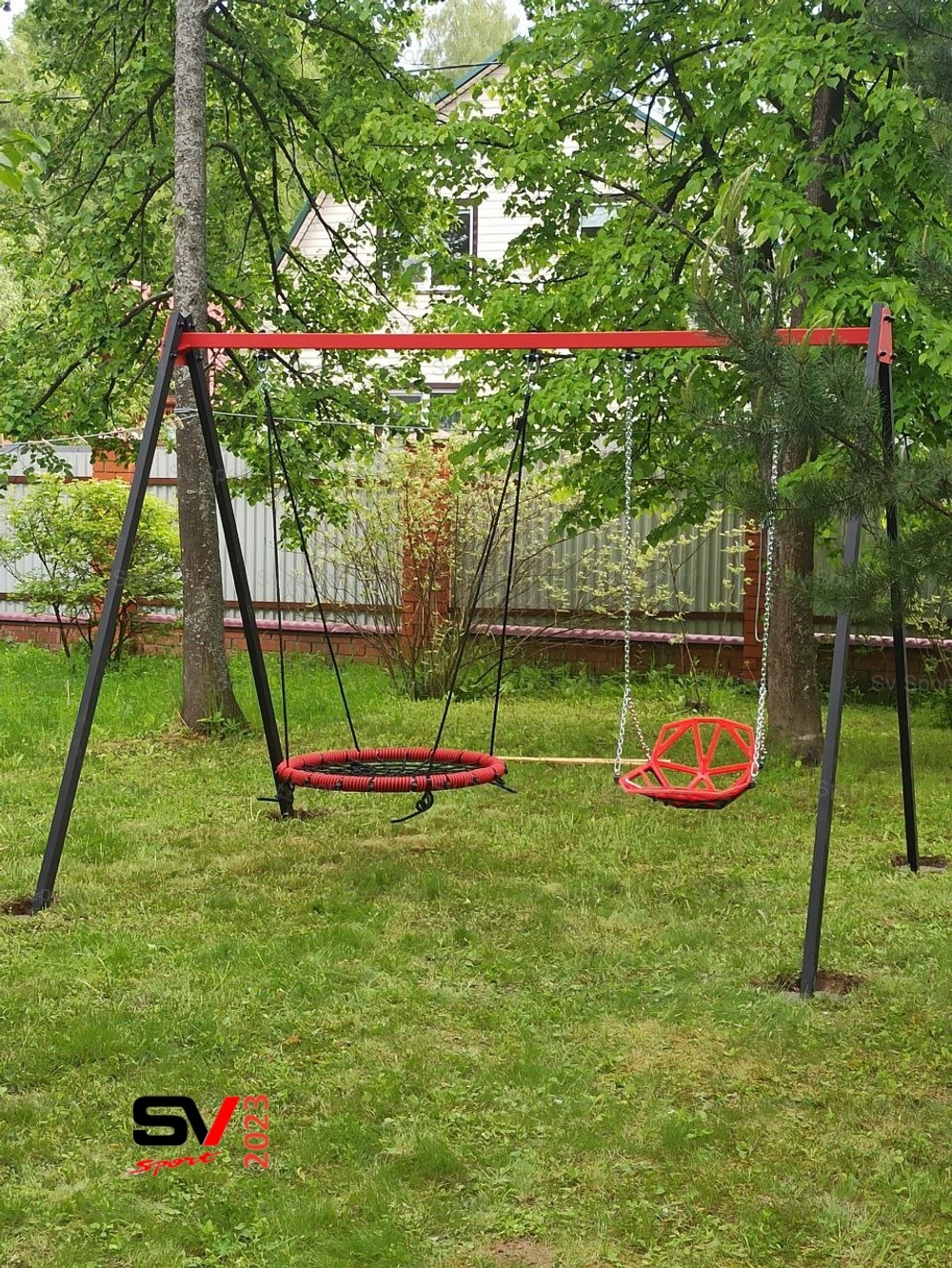 Монтаж уличных качелей Sv Sport