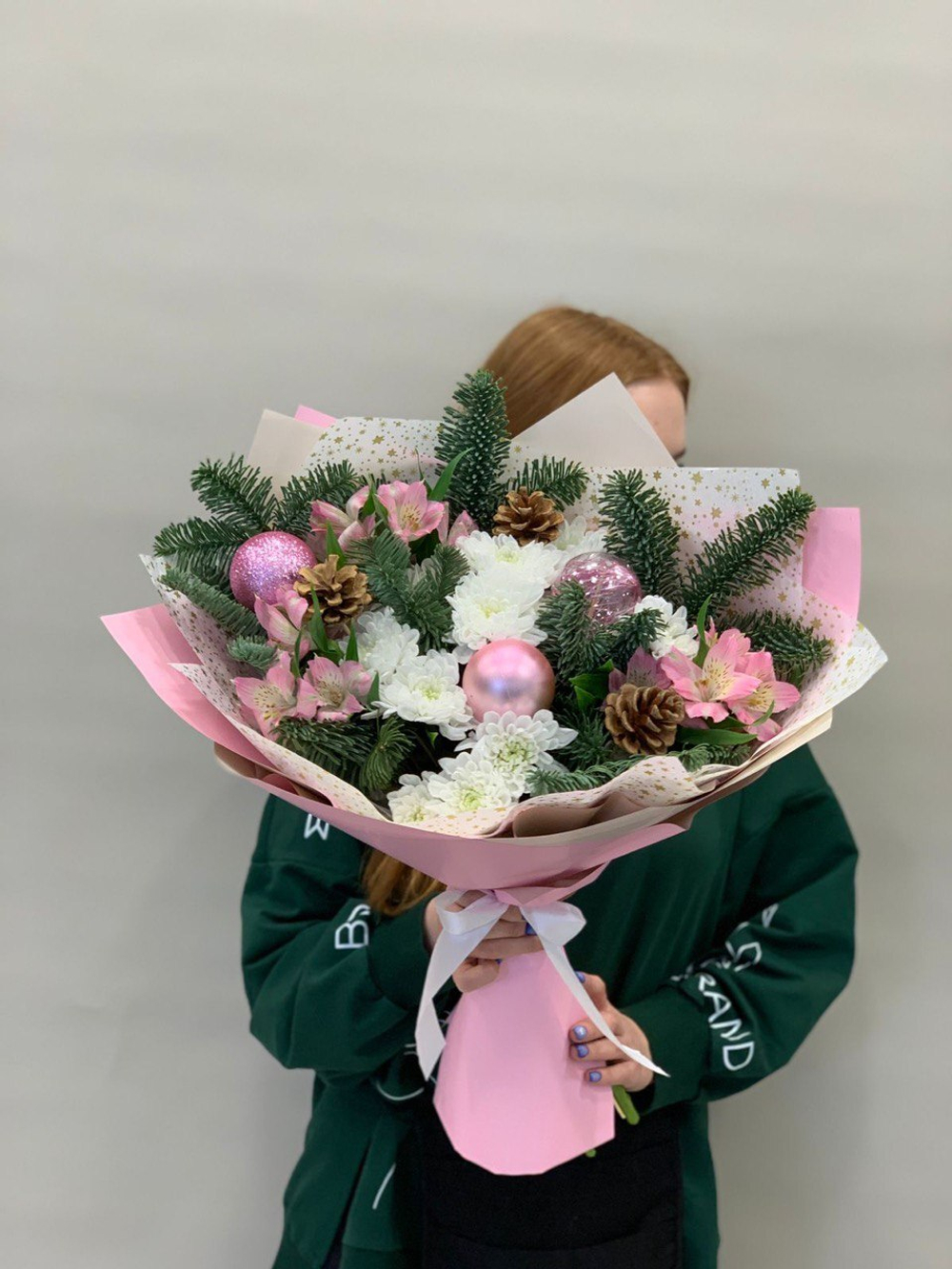 Букет цветов Новогодняя гирлянда