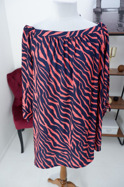 Блузка Paprika яркого цвета 54/56 размер