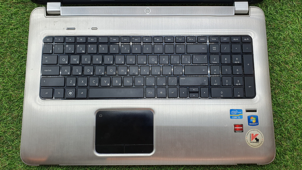 Ноутбук HP i5/6 Gb