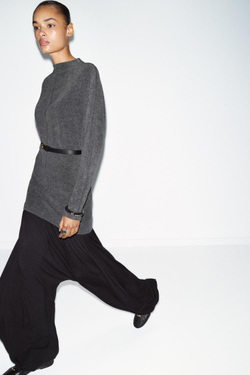 ZARA ПЛАТЬЕ ИЗ МЯГКОЙ ТКАНИ С РЕМНЕМ, АНТРАЦИТОВО-СЕРЫЙ