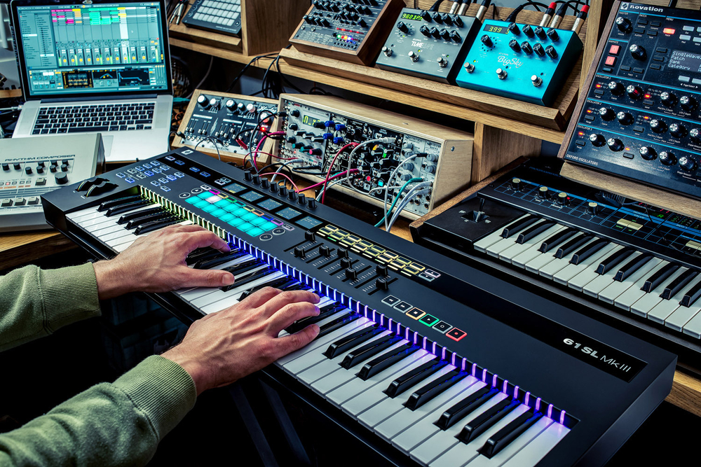 MIDI-клавиатура Novation 61 SL MK III