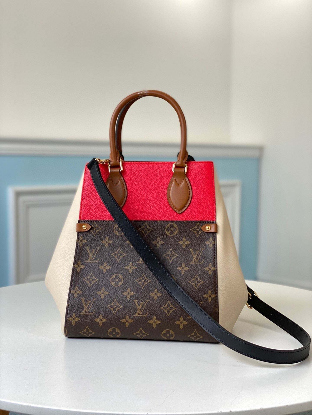 Louis Vuitton Fold Tote MM