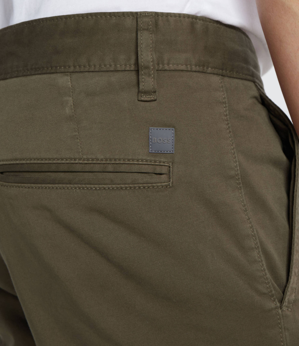 Чиносы SCHINO TABER BOSS ORANGE - оливковый(50470797)