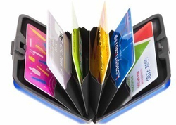 Кейс-кредитница защитная металлическая из алюминия для кредитных карт Security Credit Card Wallet золотистая