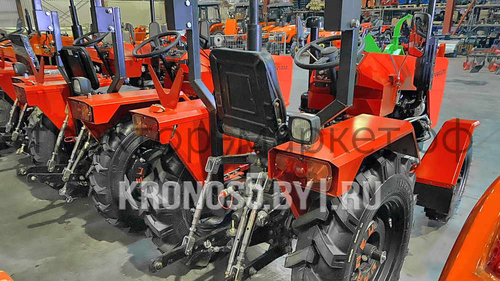 Трактор Уралец 2204