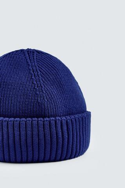 ZARA КОРОТКАЯ ТРИКОТАЖНАЯ ШАПКА, ЯРКО-СИНИЙ