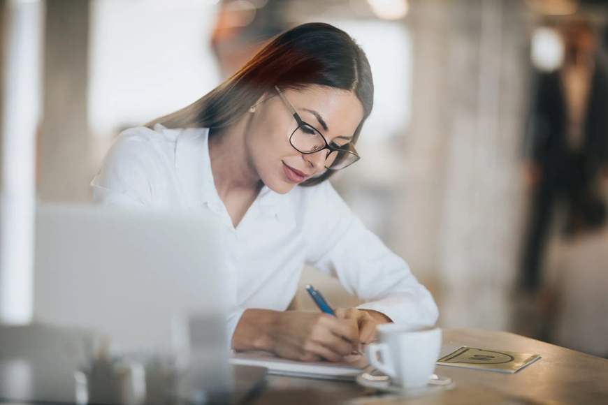 Скидки на складские линзы HOYA