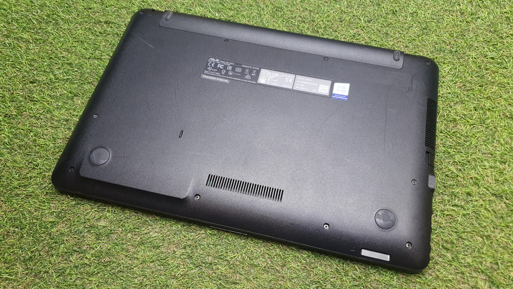 Ноутбук ASUS Pentium/4Gb/ VivoBook X541S X541SA-XO687/Windows 10