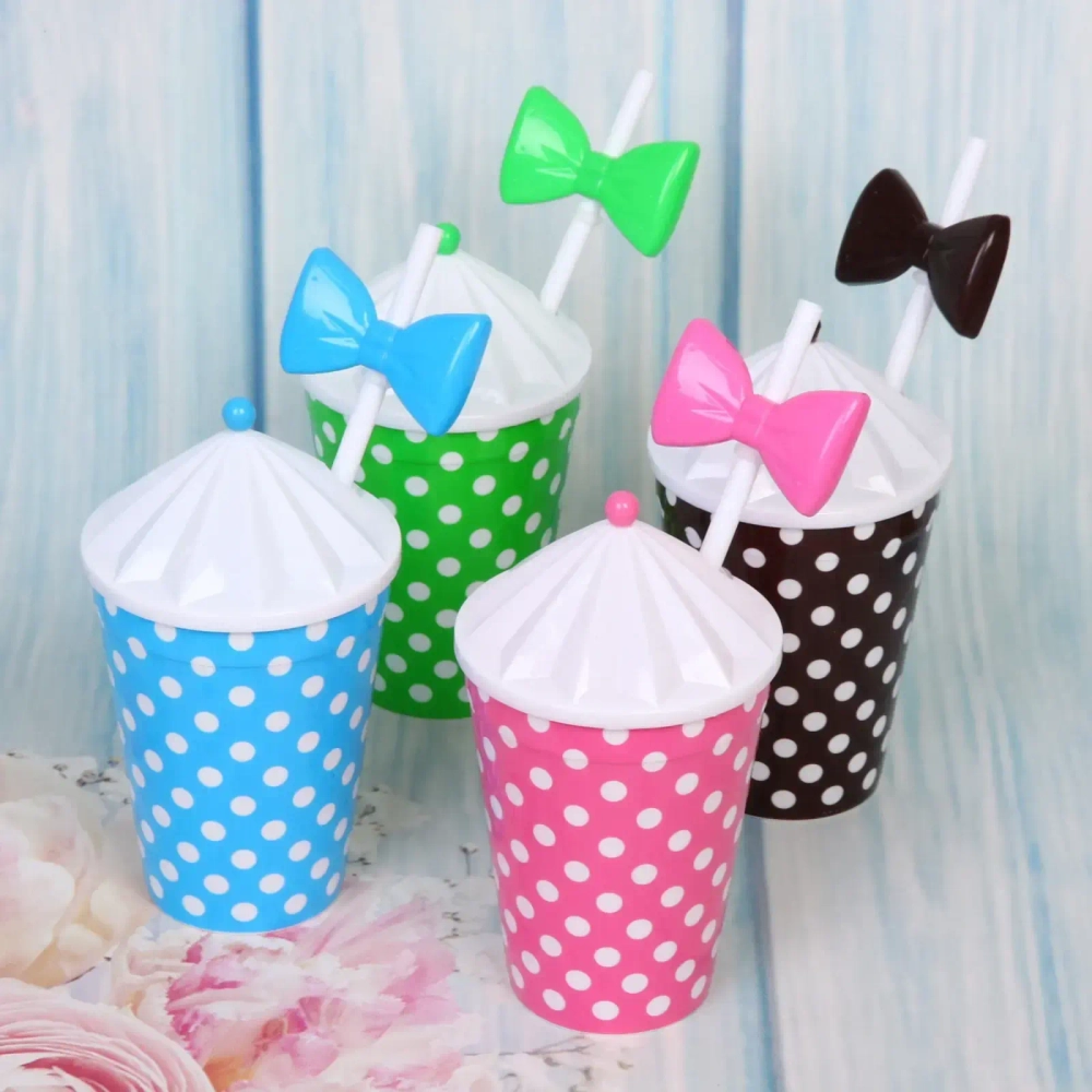 Стакан пластиковый 500мл «Горошек» с трубочкой и крышкой, цвета микс