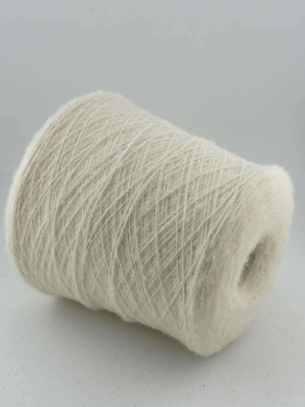 30% шерсть 25% альпака 42% ра 3% ea 500 м/100 гр