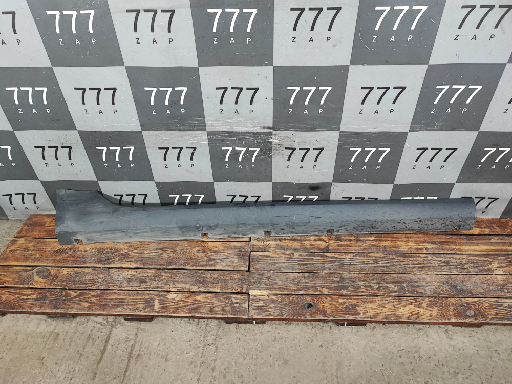 Накладка порога правого LADA Vesta 15-нв Б/У Оригинал 8450031014