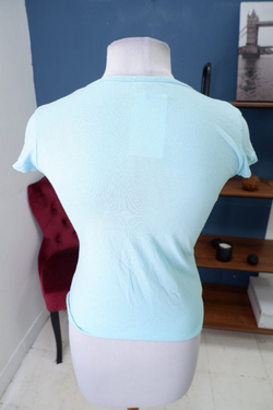 Футболка голубая с надписью 40-42 размер