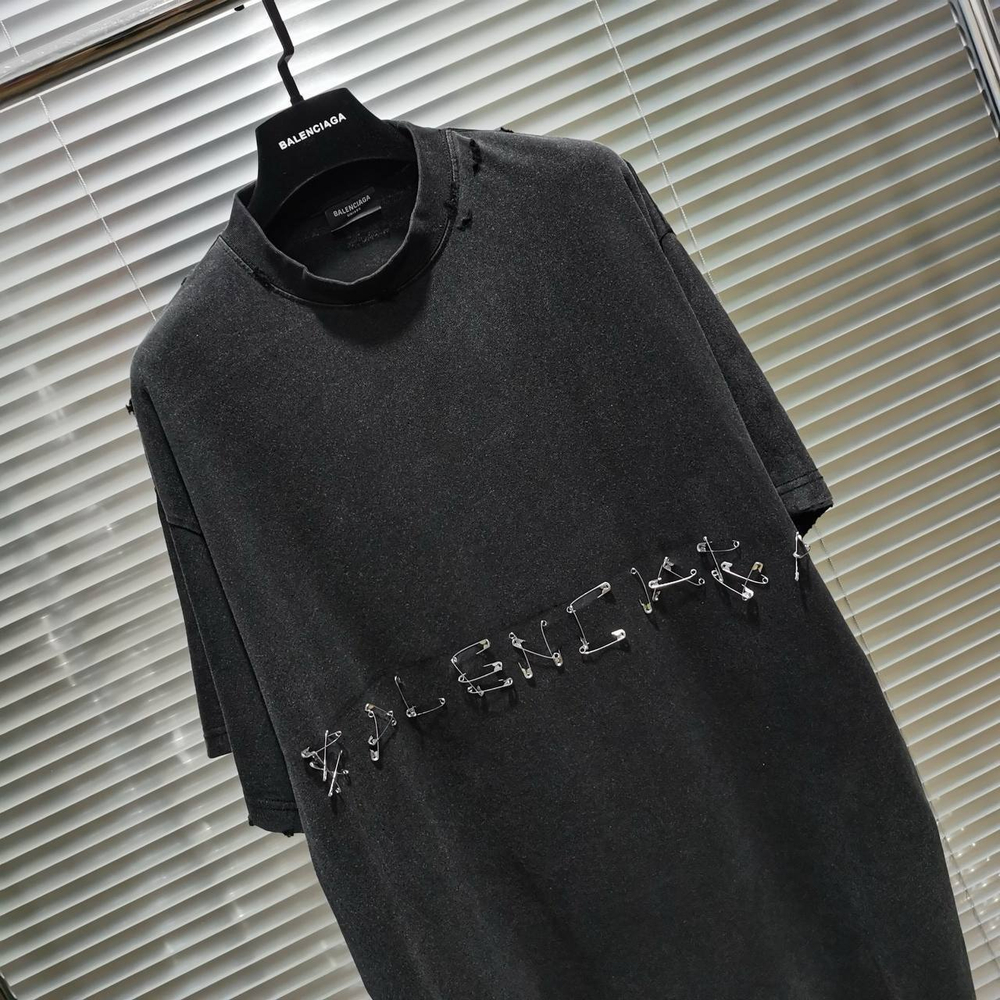 Футболка Balenciaga