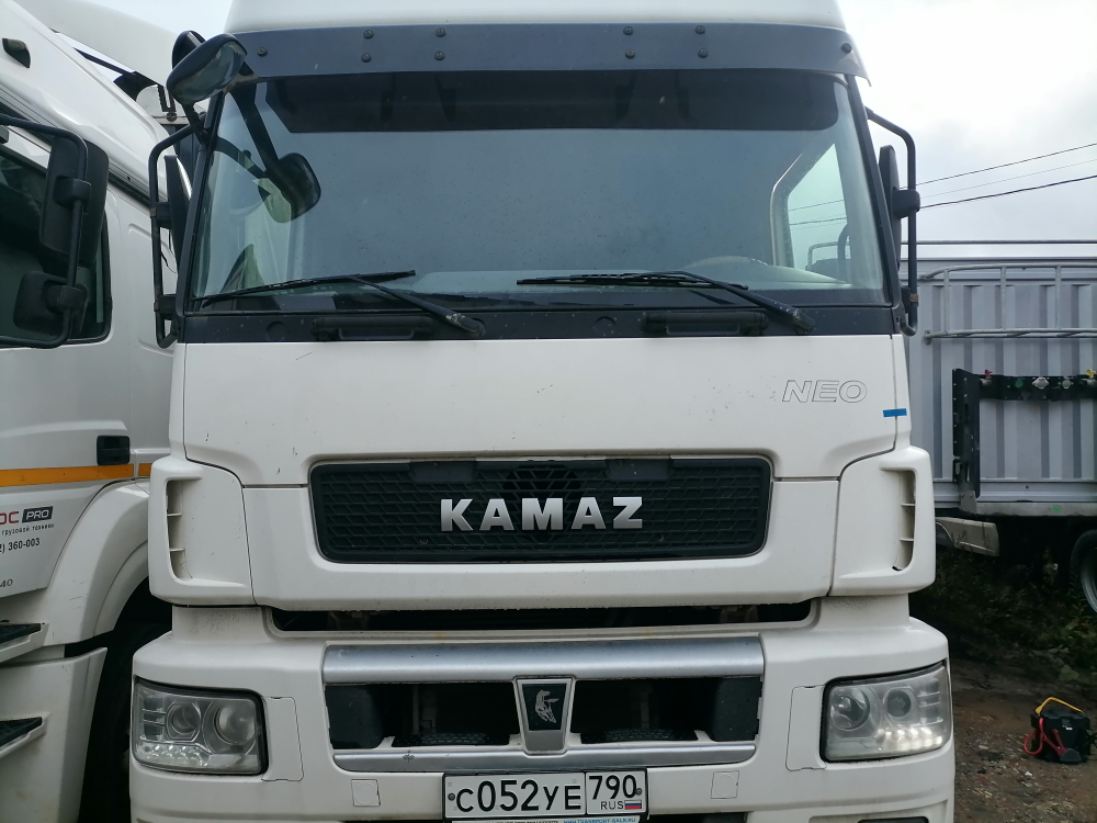 КамАЗ 5490 4x2 Седельный тягач 5490-S5 (Дизель/Газ, 12,0 л, 401 л.с., МТ)