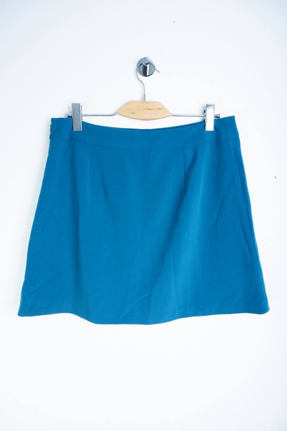 Юбка Incity практичная, визуально на 50 размер