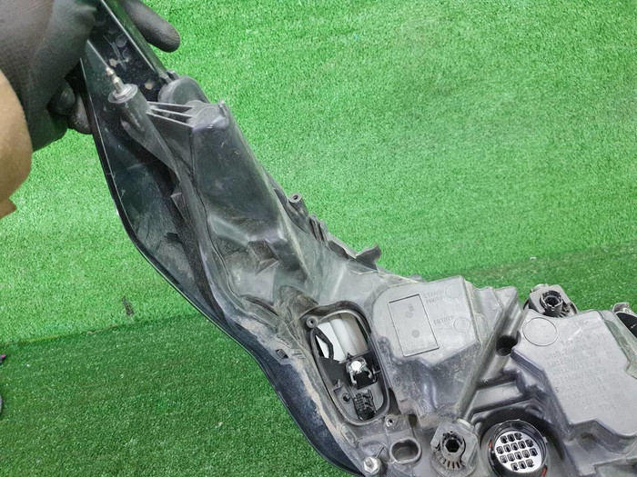 Фара левая Land-Rover Discovery 5 (2016-2021) LED