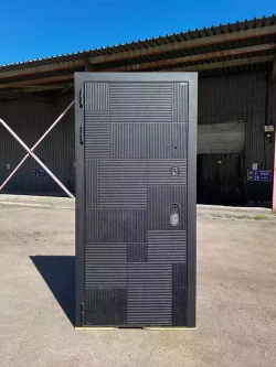 Входная металлическая дверь Лабиринт PAZL (ПАЗЛ) с Зеркалом Максимум - Грей софт