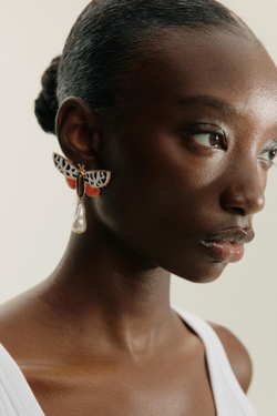 ZARA СЕРЬГИ «БАБОЧКИ» С ИСКУССТВЕННЫМ ЖЕМЧУГОМ, РАЗНОЦВЕТНЫЙ