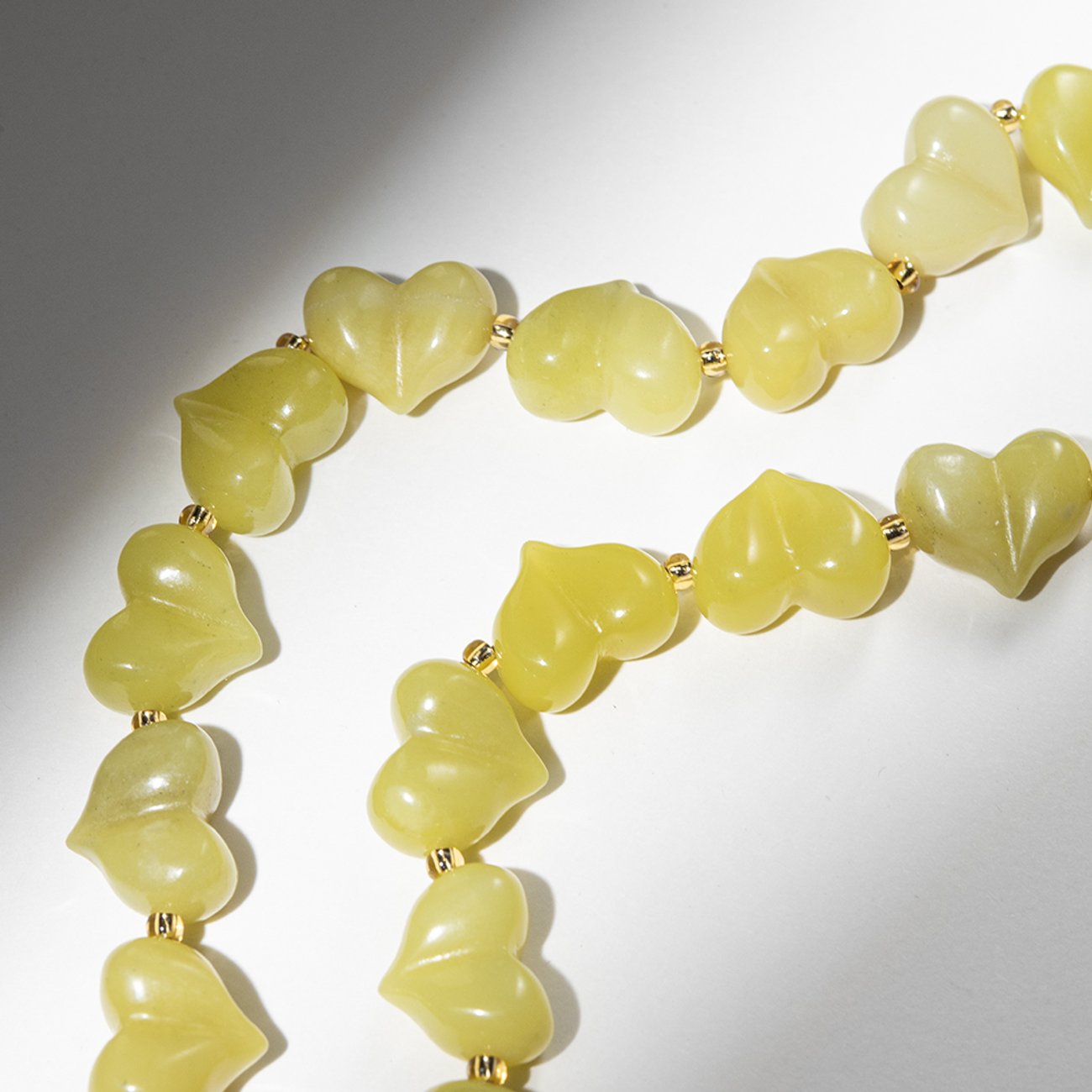 Сердце из натурального бовенита, 16*13,5мм