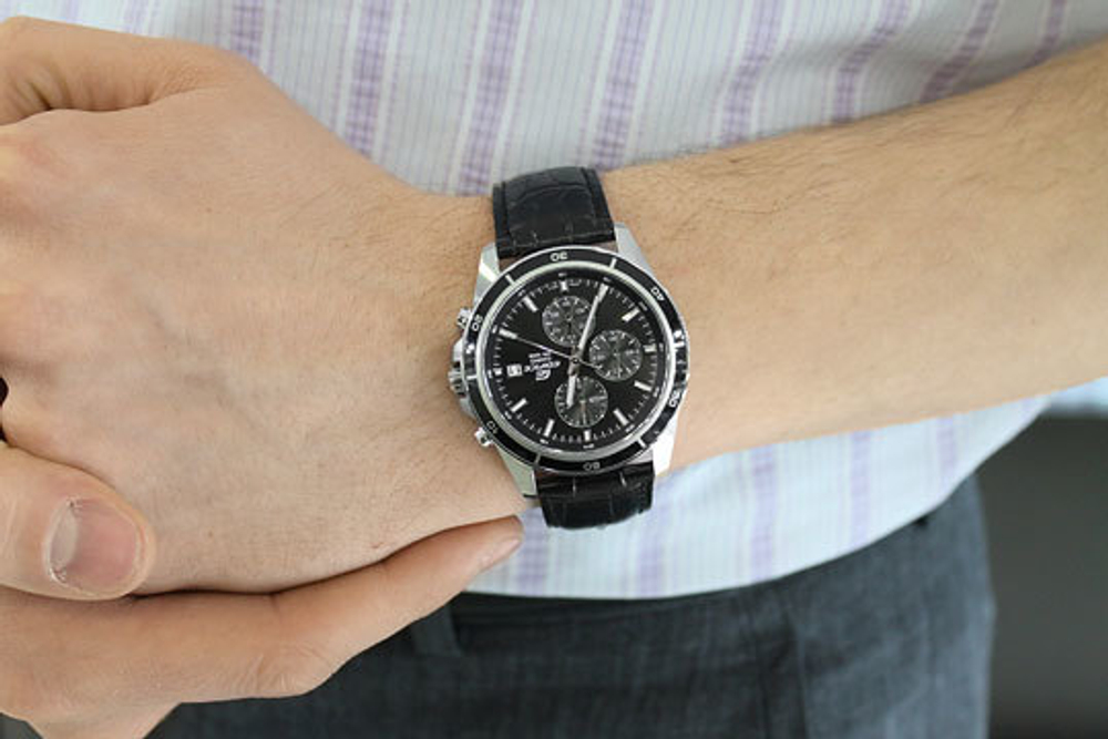 Японские наручные часы Casio Edifice EFR-526L-1A