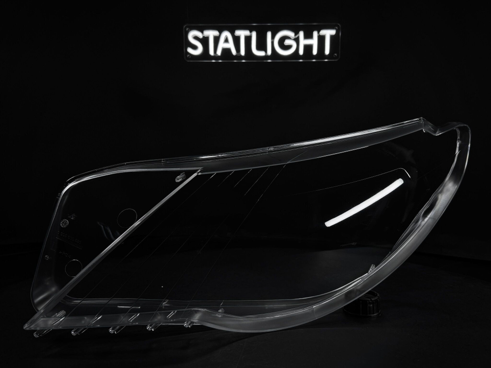 Левое стекло фары Volkswagen Passat СС 2008-2012 дорест