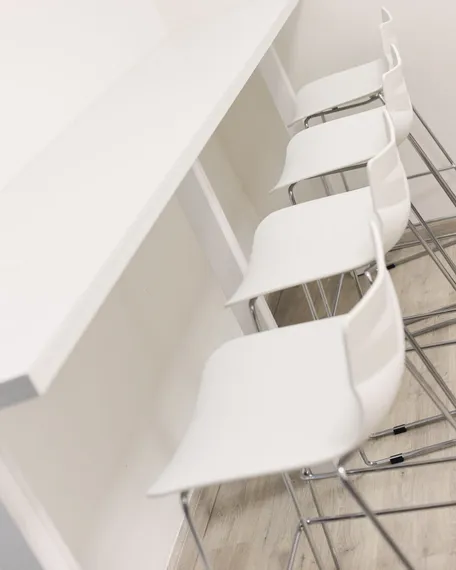 Барный стул Leaf белый