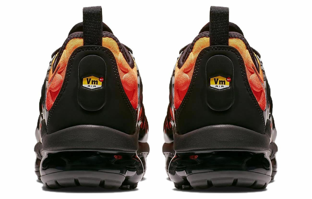 Кроссовки Nike Vapormax Plus