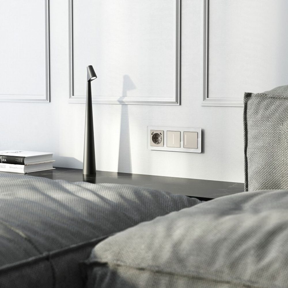 Розетка с заземлением и со шторкой и 2хUSB type A и C, без рамки Werkel дымчатый W1271704