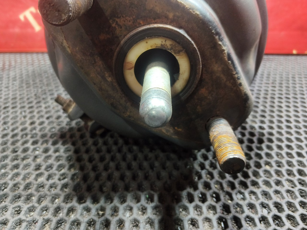 Энергоаккумулятор тормозной 2020г