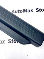 Накладка порога передняя левая Митсубиши Паджеро. 7656A379XA. Оригинал.