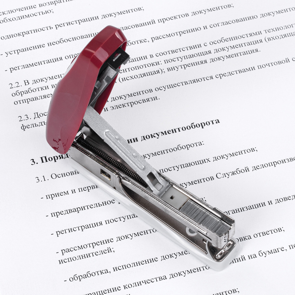 Скобы для степлера №10 1000 штук Россия STAFF "Basic" до 20 листов (40 штук в упаковке)