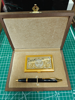 Набор "Гербовый" №25визитница (Златоуст), ручка Паркер