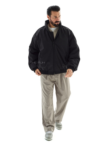 Утепленный черный бомбер на молнии