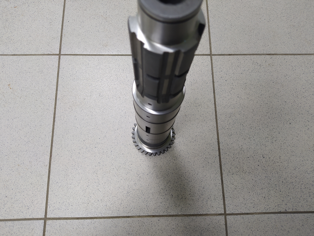 Вал вторичный 238М-1701105