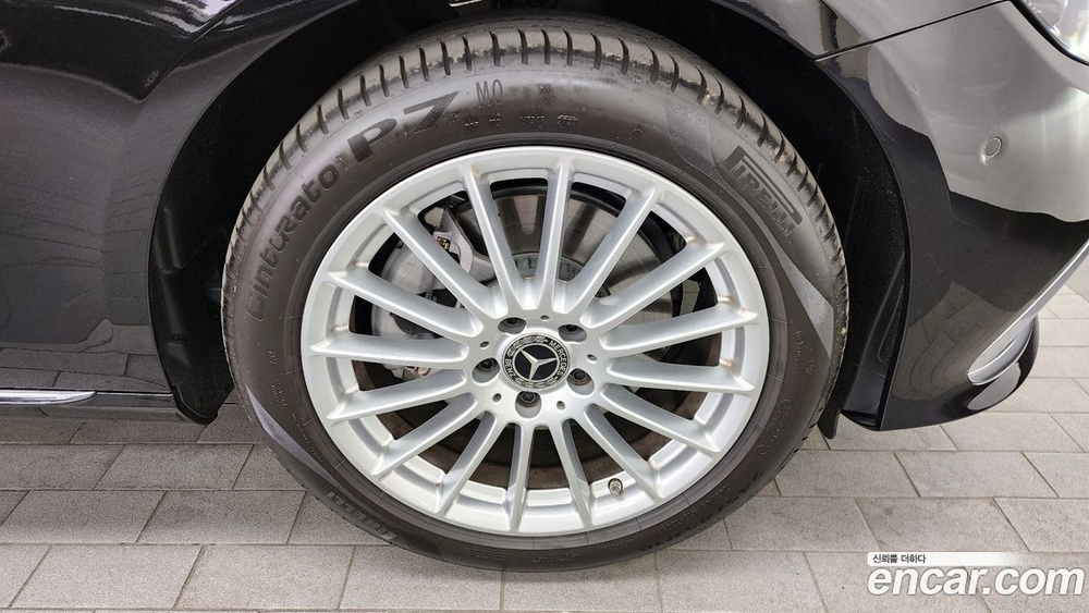 Mercedes-Benz E-Class W213 E250 Exclusive (10.2023)