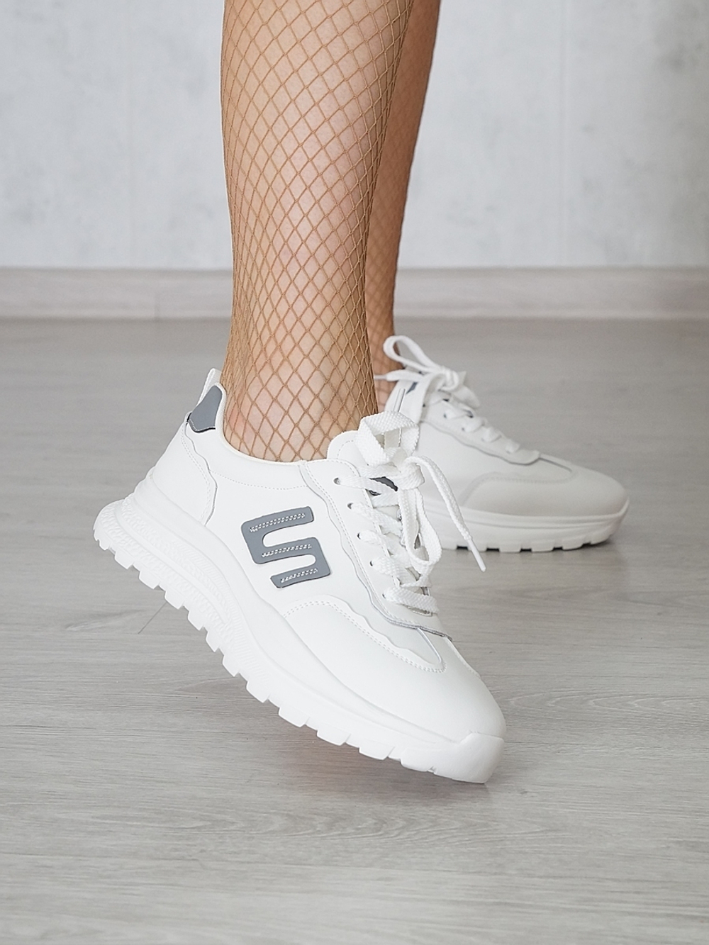 Кроссовки женские MALIN DEGELY 941-2