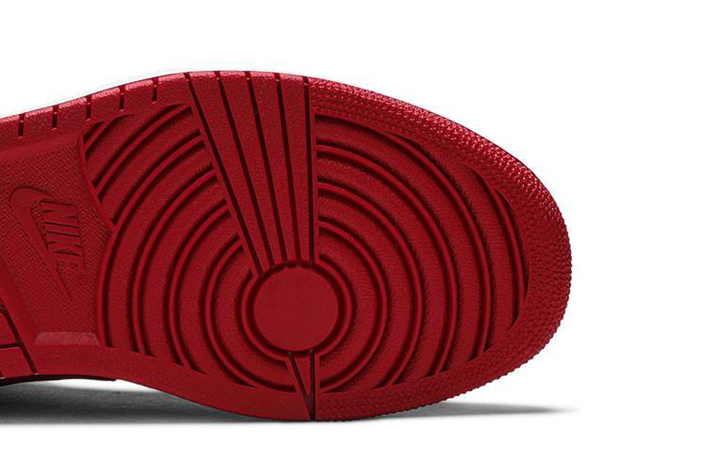Кроссовки Jordan Air Jordan 1 Flyease "Gym Red"