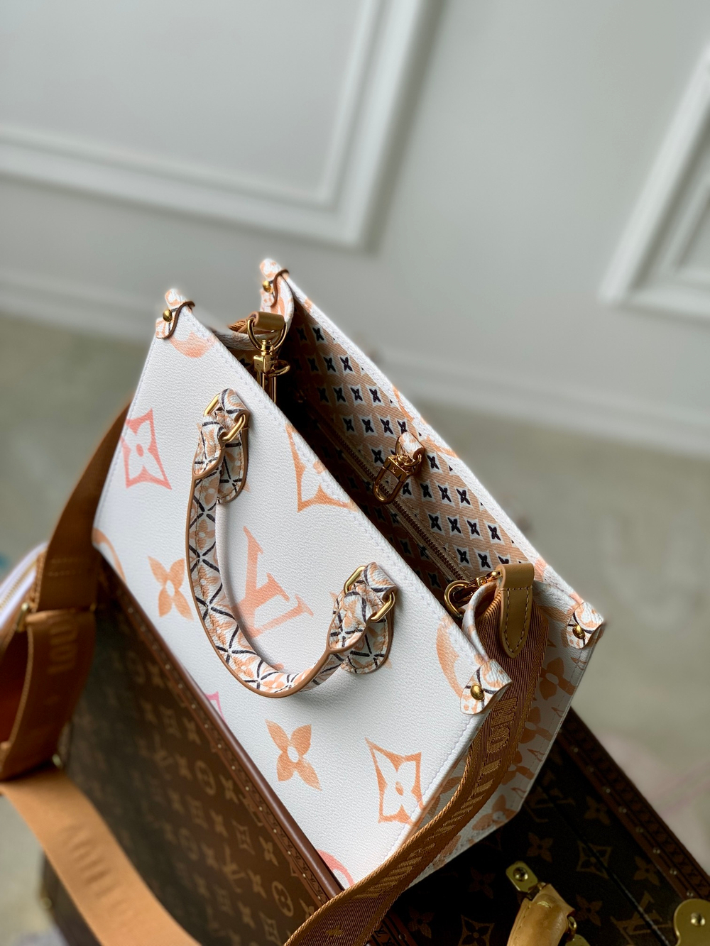 Louis Vuitton Onthego PM